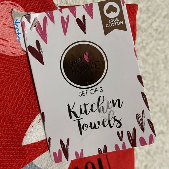NWT- Hello Love. Three Kitchen Towels & a pair of mini oven mitts. Kitty Themed - Picture 4 of 8